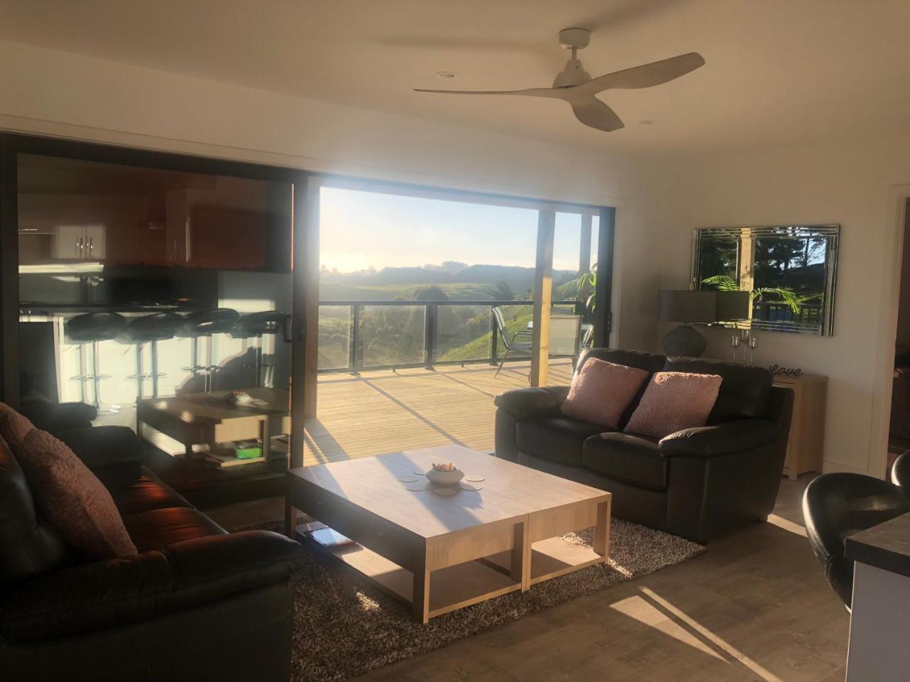 Little House On The Hill Villa Whanganui Exterior photo